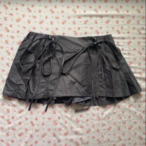 NWT MICAS gray pleated skirt